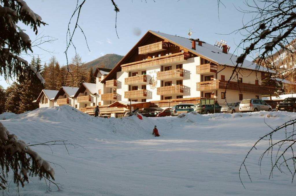 Hotel Sole Family Hotel Predazzo Zewnętrze zdjęcie